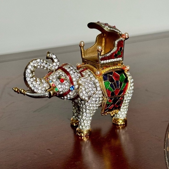 CIEL Maharaja Elephant Trinket Box Swarovski Crystals Collectible Figurine - Picture 7 of 9